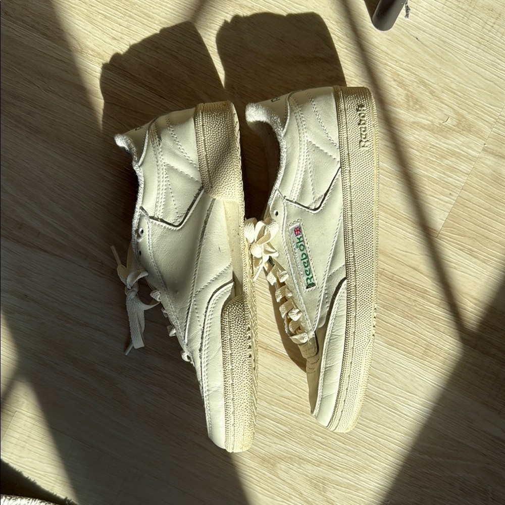 Reebok Off-White Classic Sneakers - Picture 4 of 10